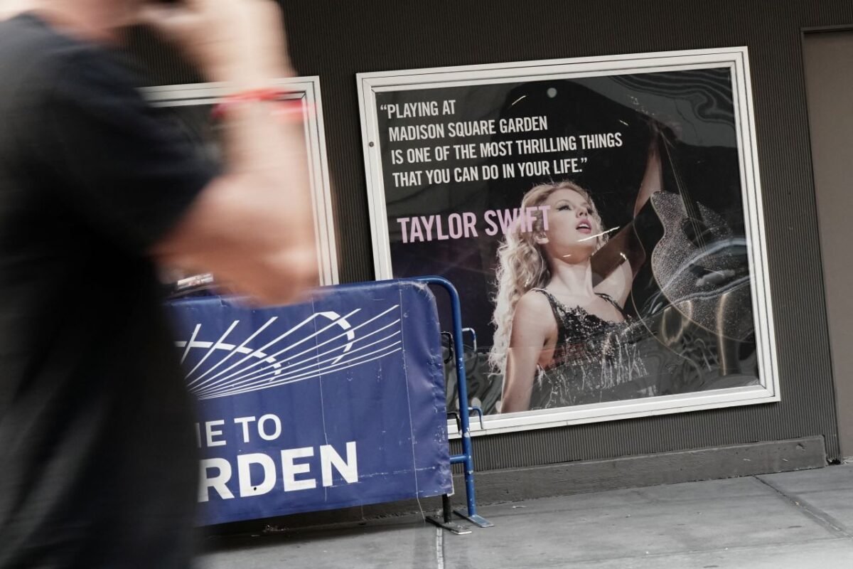 July 2: Taylor Swift and Travis Kelce's multiday wedding celebration begins | CNN