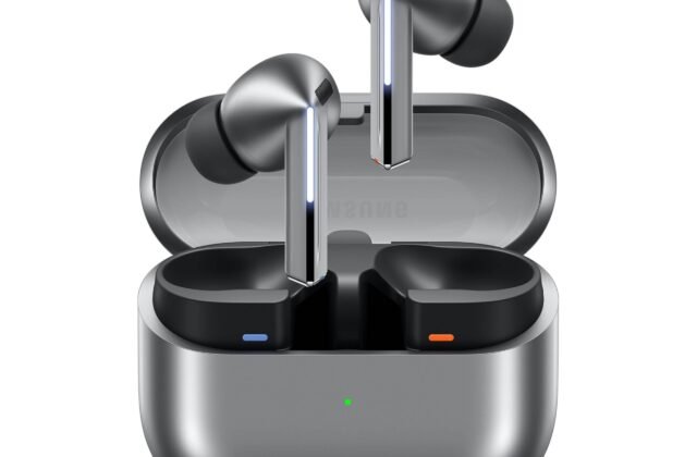 Amazon.com: Samsung Galaxy Buds 3 Pro AI True Wireless Bluetooth Earbuds, Noise Cancelling, Sound Optimization, Redesigned Comfort Fit, Silver [US Version, Amazon Exclusive, 2Yr Warranty] : Cell Phones & Accessories
