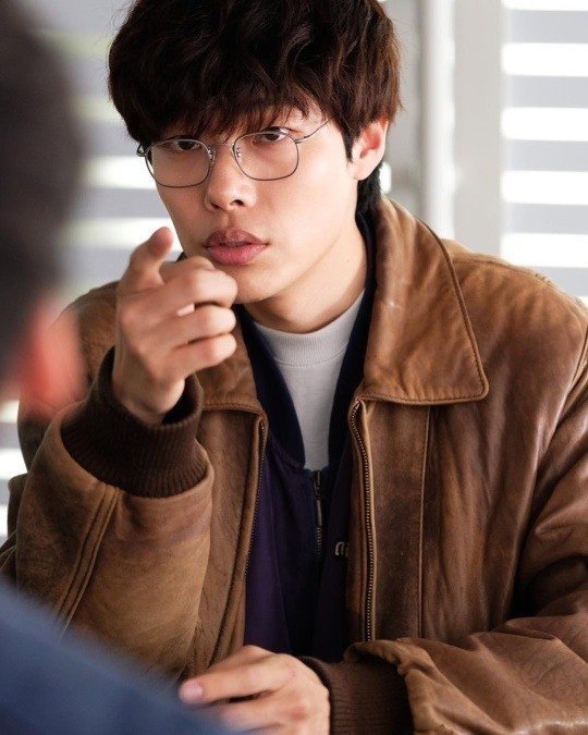 Ryu Jun-yeol - IMDb