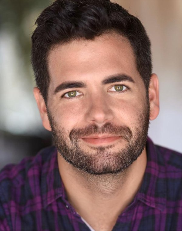 Ryan Reilly | rivertown-theaters