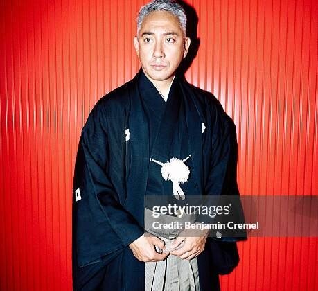 Ichikawa Danjūrō XIII poses during an interview and portraiture... Fotografía de noticias - Getty Images