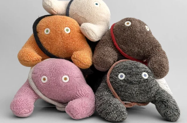 Kutsushita-jin (Sock People) mix brown | KONTEX – ZAKKAsine