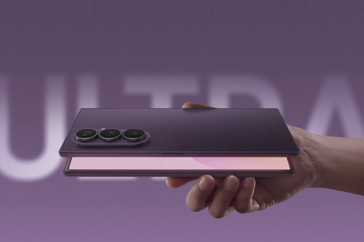 Samsung Galaxy Z Fold8 Ultra 8” Display & AI | AT&T