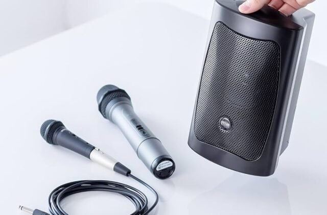 Amazon.co.jp: Sanwa Direct Microphone Speaker Set 【Dry Battery/AC Power Supply】 Wired Microphone 1pc, Wireless Microphone 1pc, High Output 16W, ...