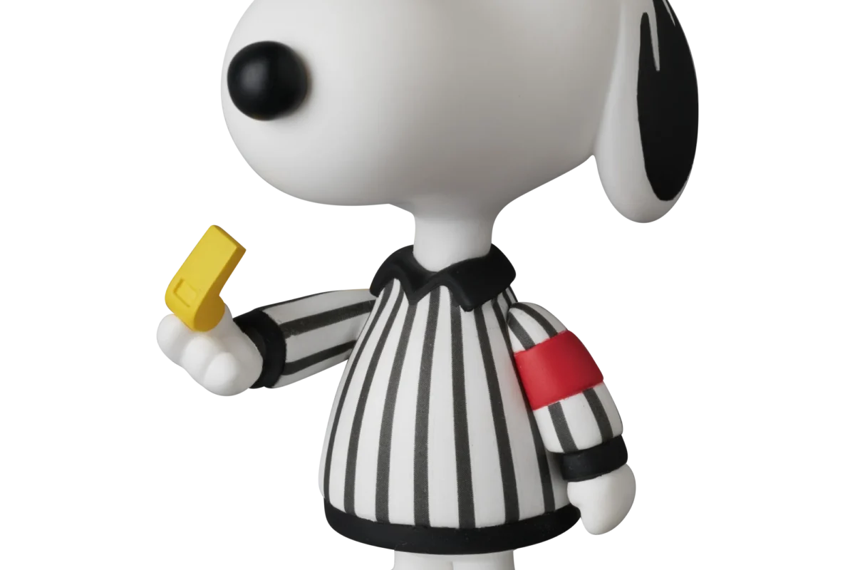 UDF PEANUTS SERIES 20 Referee Snoopy《Scheduled to be released in March 2027》 | MEDICOM TOY OFFICIAL STORE