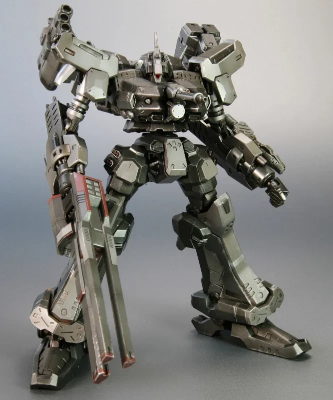 Armored Core: Last Raven Variable Infinity Crest CR-C90U3 1/72 Scale Model Kit