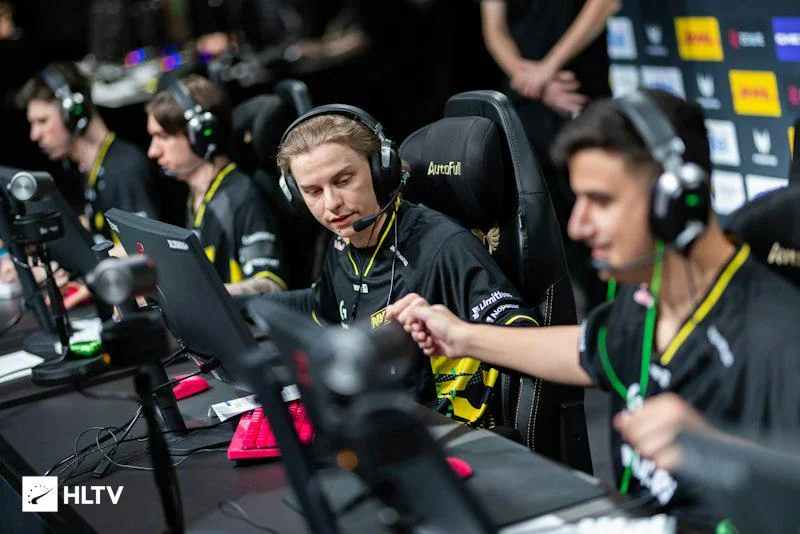 NAVI sign up for HyperX Retake Season 13 despite PGL Masters Bucharest and IEM Beijing conflicts : r/GlobalOffensive