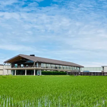 A hotel surrounded by rice fields! SUIDEN TERRAS is a place you'll want to visit in every season. | Trip.com Tsuruoka